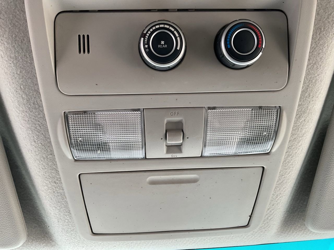 Used 2014 Nissan NV 3500 SL w/ Technology Package image 28