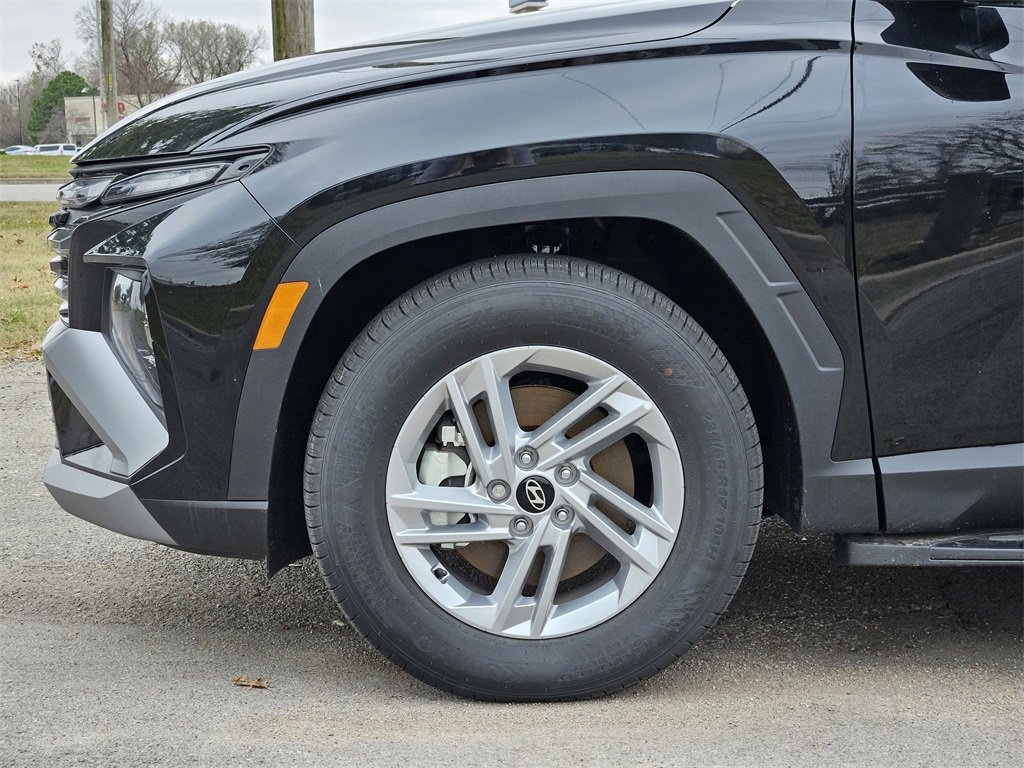 Used 2025 Hyundai Tucson SE image 6
