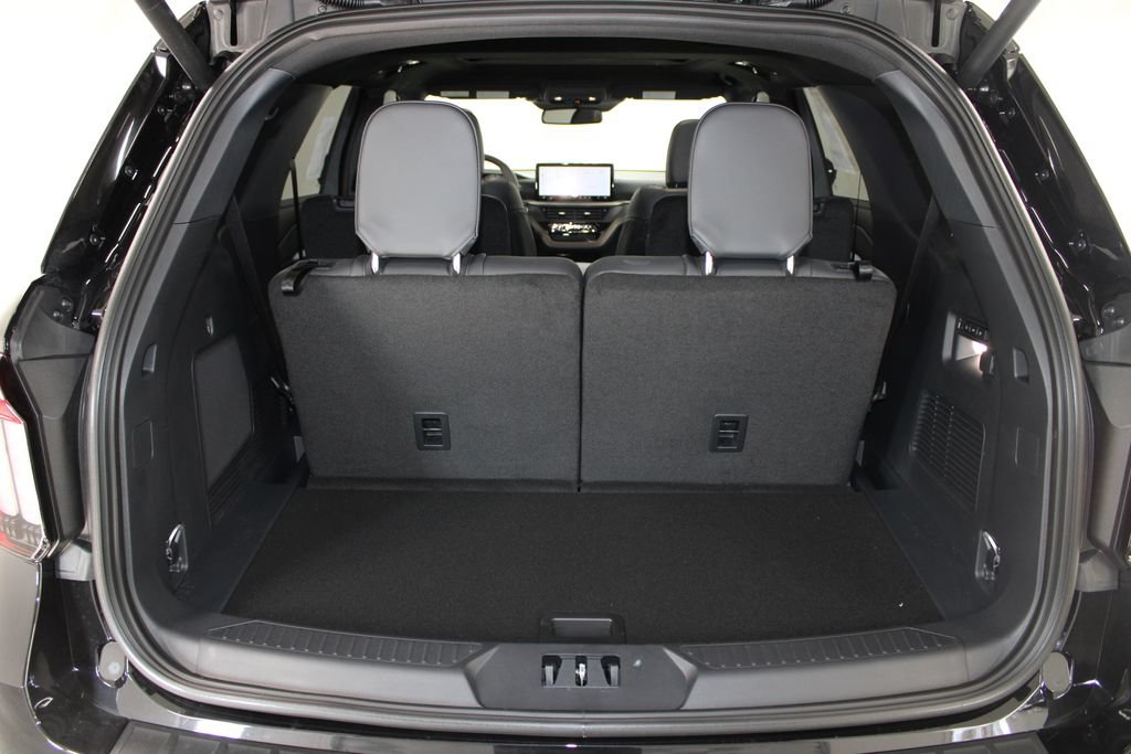New 2026 Ford Explorer ST AWD/4WD image 15