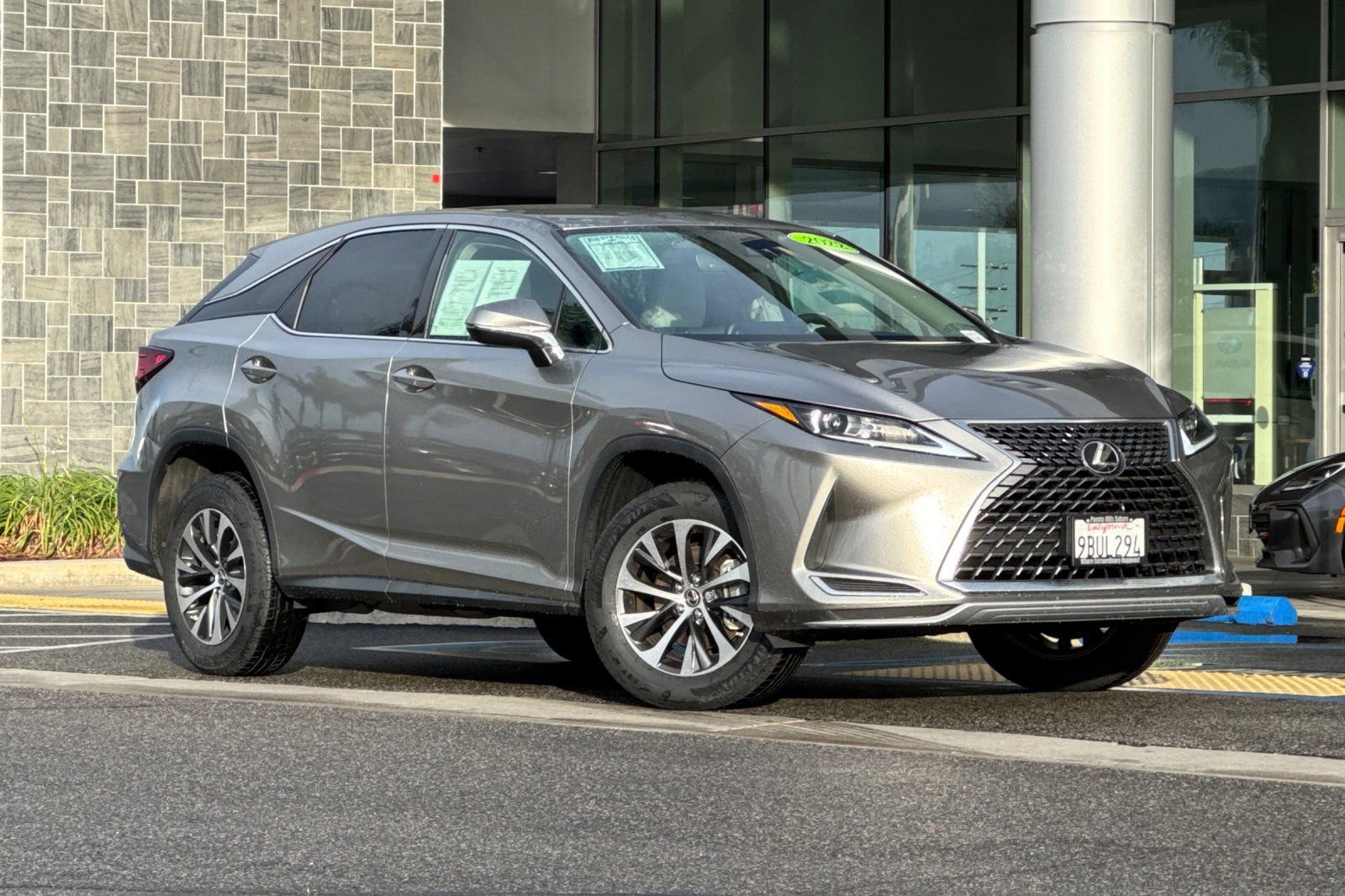 Used 2022 Lexus RX 350 FWD image 2