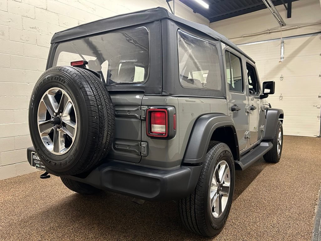Used 2022 Jeep Wrangler Unlimited Sport AWD/4WD image 2