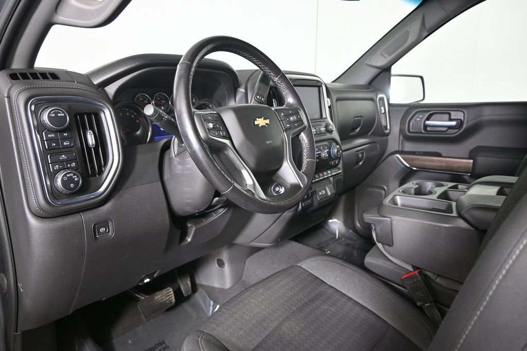 Used 2022 Chevrolet Silverado 1500 LT w/ Bed Protection Package AWD/4WD image 22