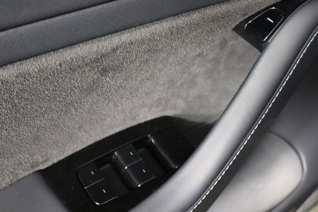 Used 2018 Tesla Model 3 Long Range RWD image 19