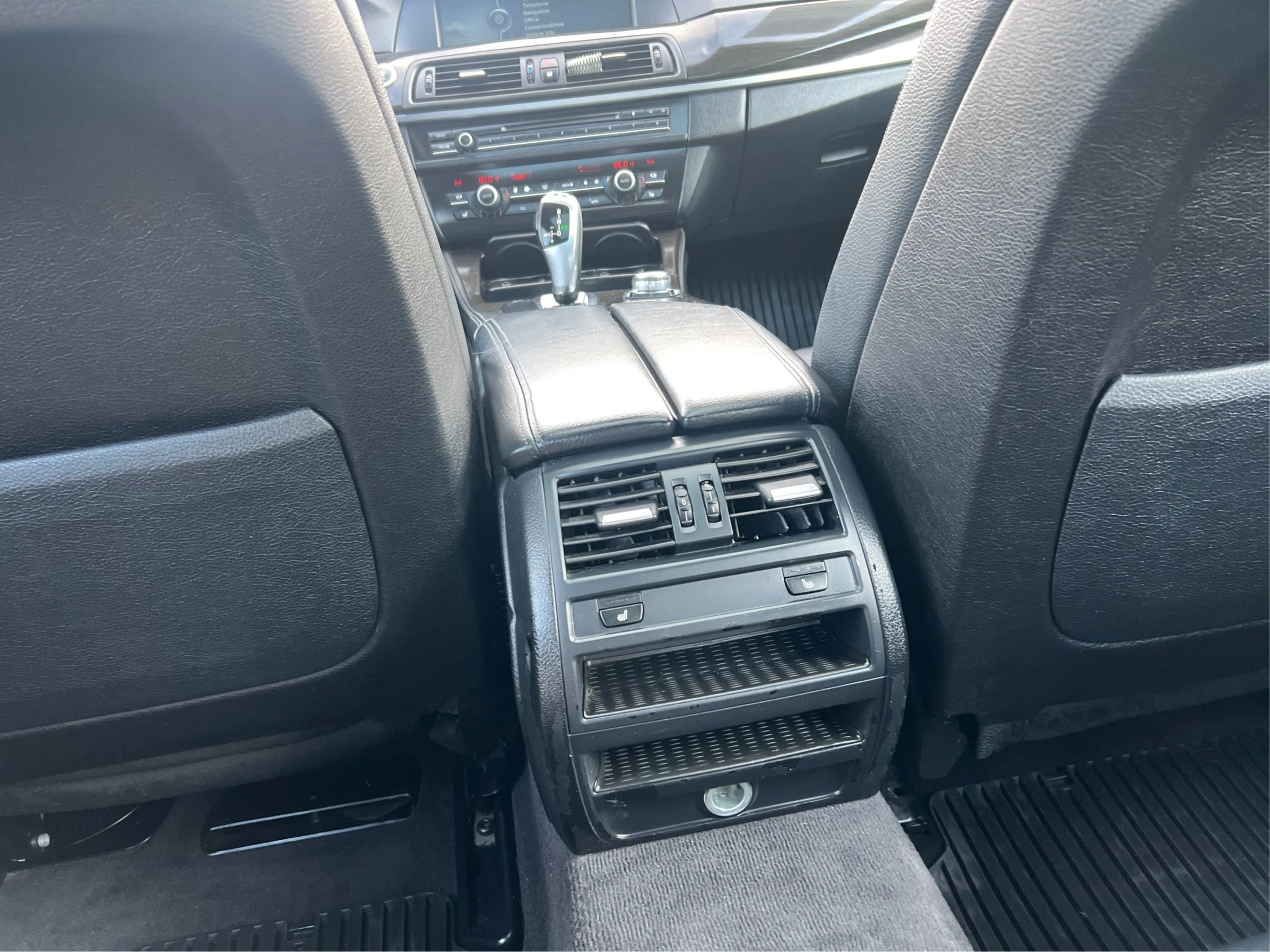 Used 2011 BMW 535i xDrive Sedan AWD/4WD image 21