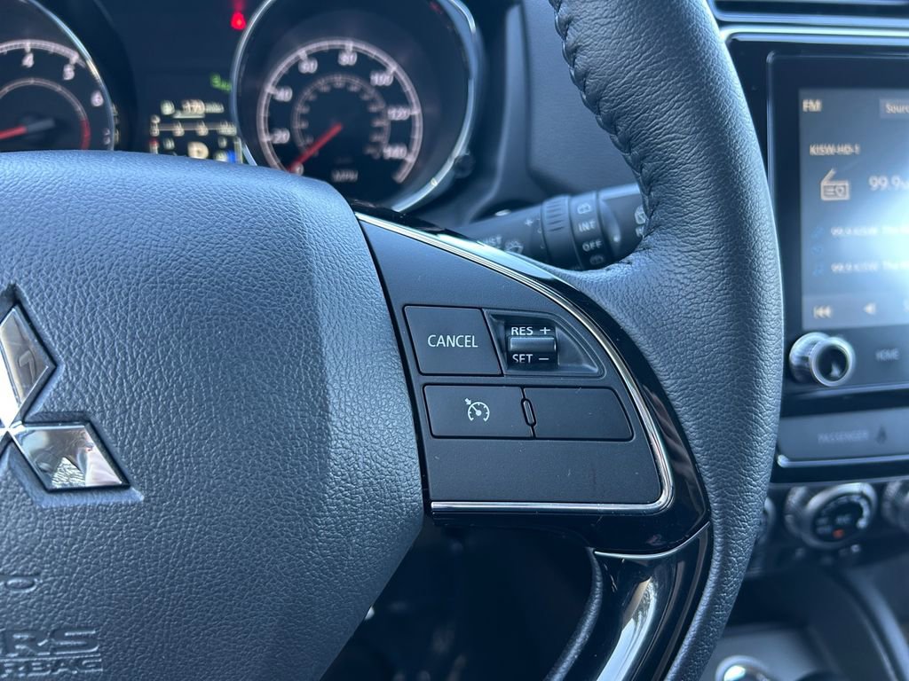 Used 2025 Mitsubishi Outlander Sport SE AWD/4WD image 19
