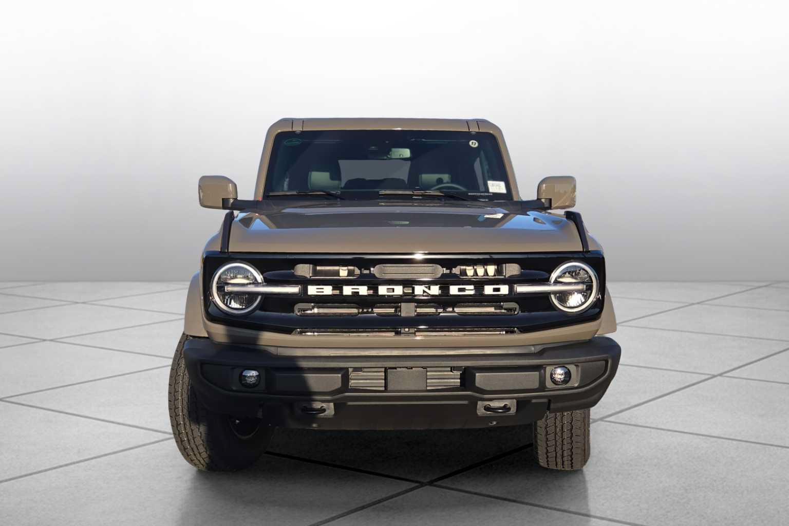 New 2026 Ford Bronco Outer Banks AWD/4WD image 3