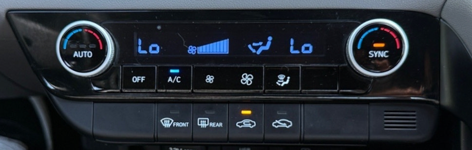 Used 2021 Hyundai Elantra SEL FWD image 23