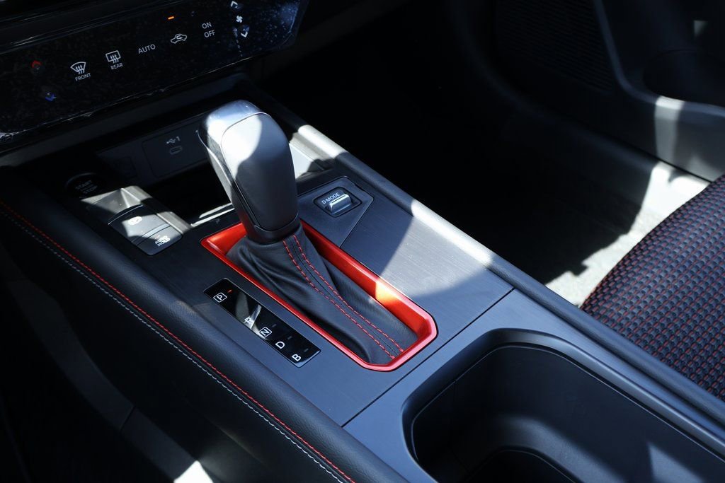 New 2026 Nissan Kicks SR image 13