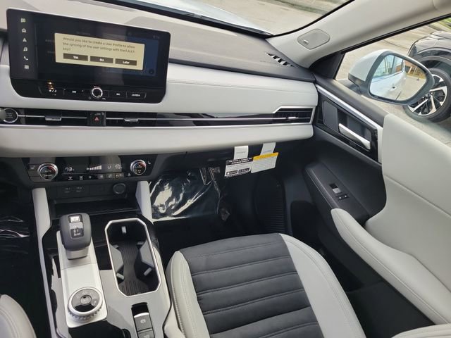 New 2026 Mitsubishi Outlander SE image 18