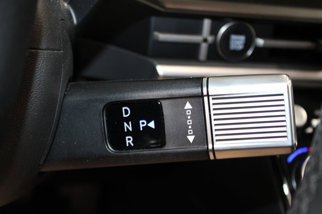 Used 2025 Hyundai Santa Fe XRT image 27