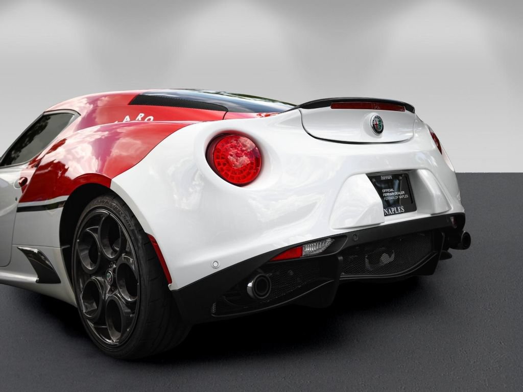 Used 2017 Alfa Romeo 4C Coupe w/ Coupe Track Package 1 RWD image 18