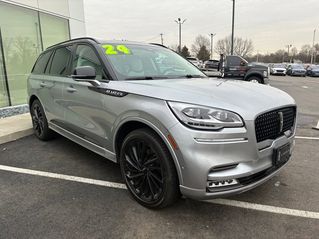 Used 2024 Lincoln Aviator Black Label image 8