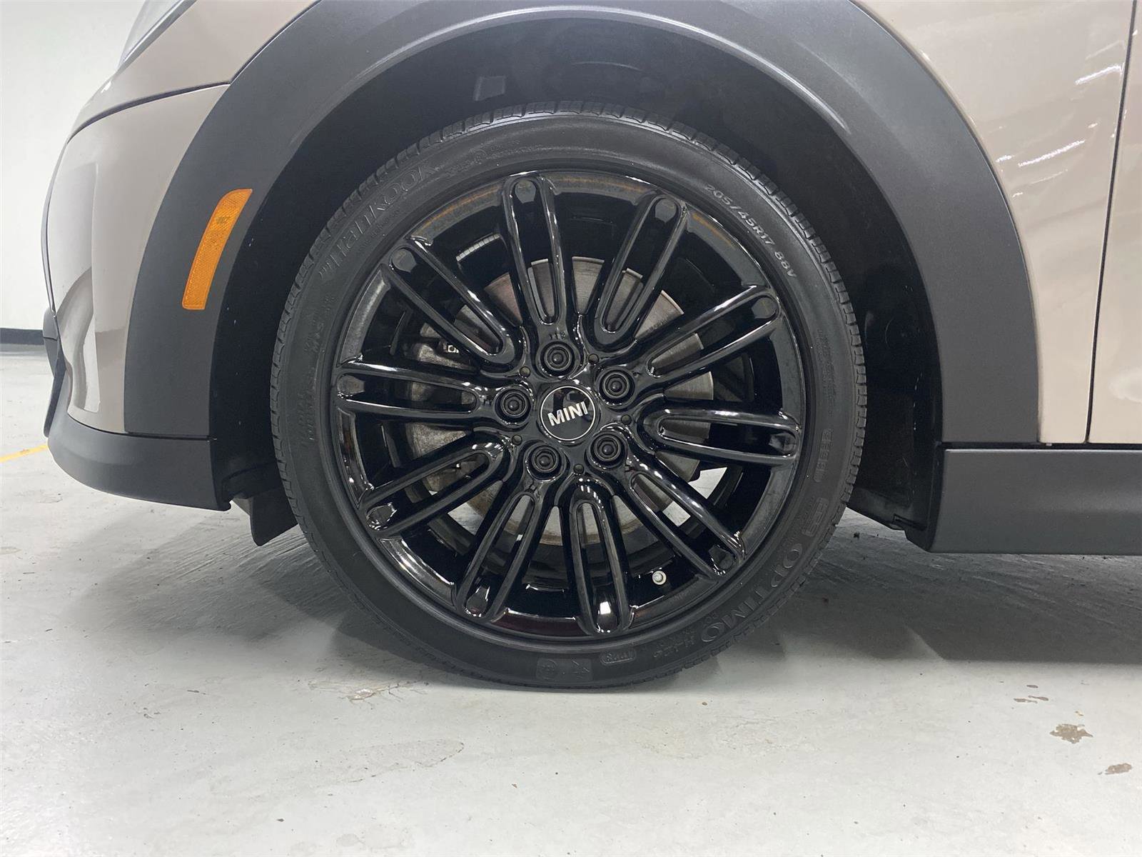 Certified 2024 MINI Cooper S FWD image 23
