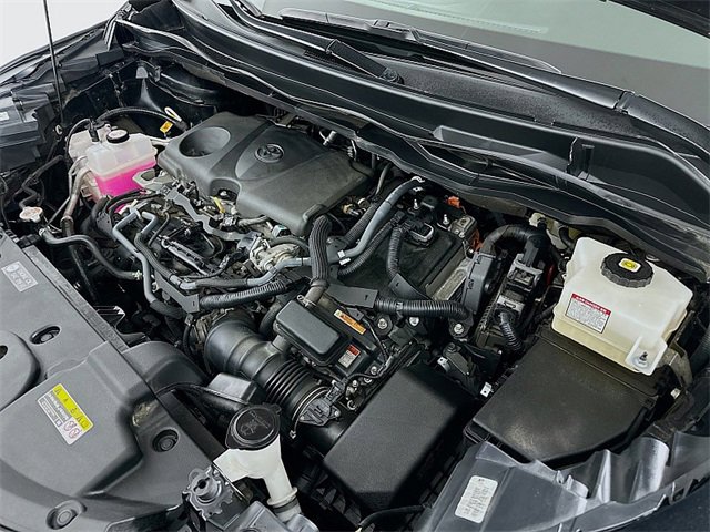 Used 2025 Toyota Sienna XLE image 30