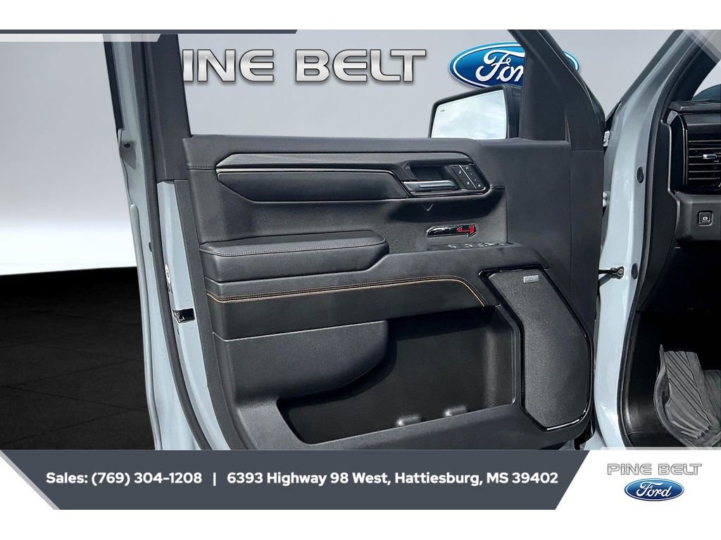 Used 2024 GMC Sierra 1500 AT4 w/ Technology Package image 18