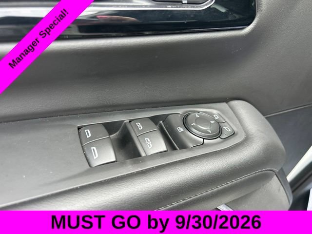 Used 2025 Chevrolet Suburban Z71 AWD/4WD image 13