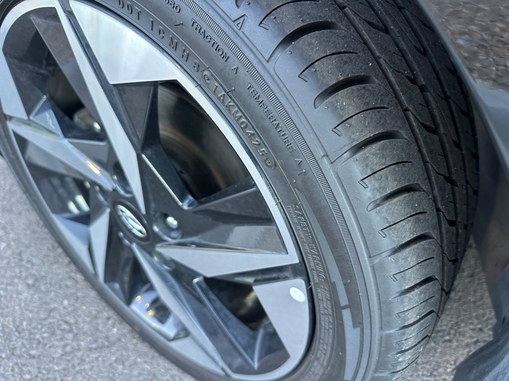 Used 2023 Hyundai Elantra SEL w/ Convenience Package image 22