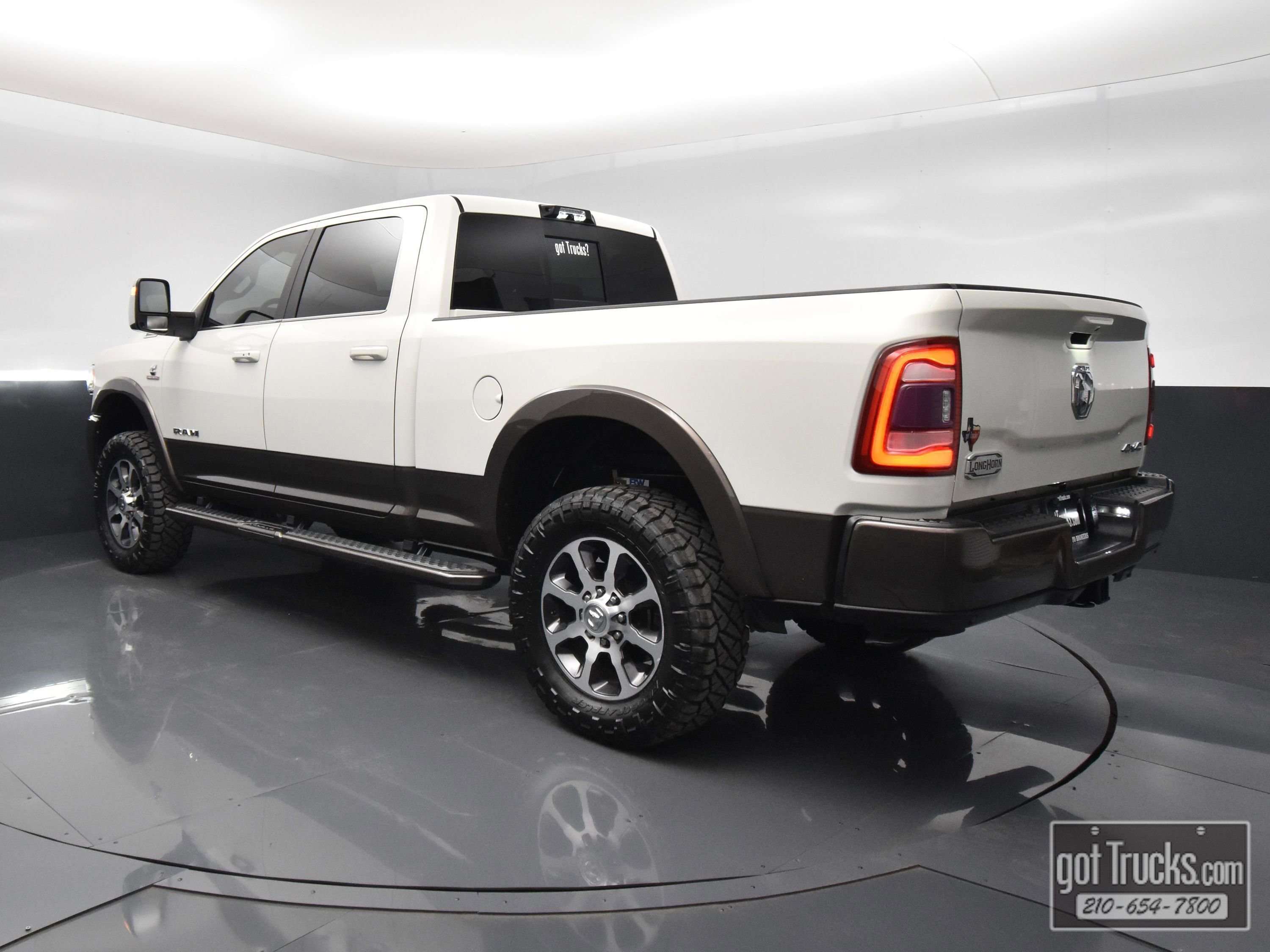 Used 2023 RAM 2500 Limited AWD/4WD image 5