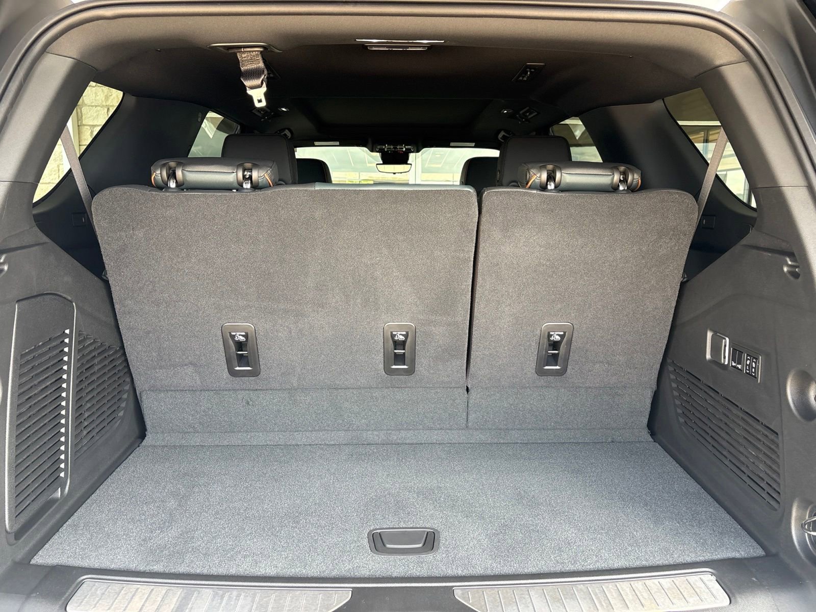 New 2026 GMC Yukon AT4 w/ AT4 Premium Package AWD/4WD image 20