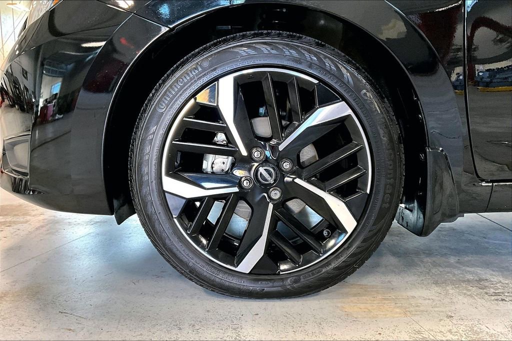 Used 2025 Nissan Versa SR w/ Trunk Package image 8