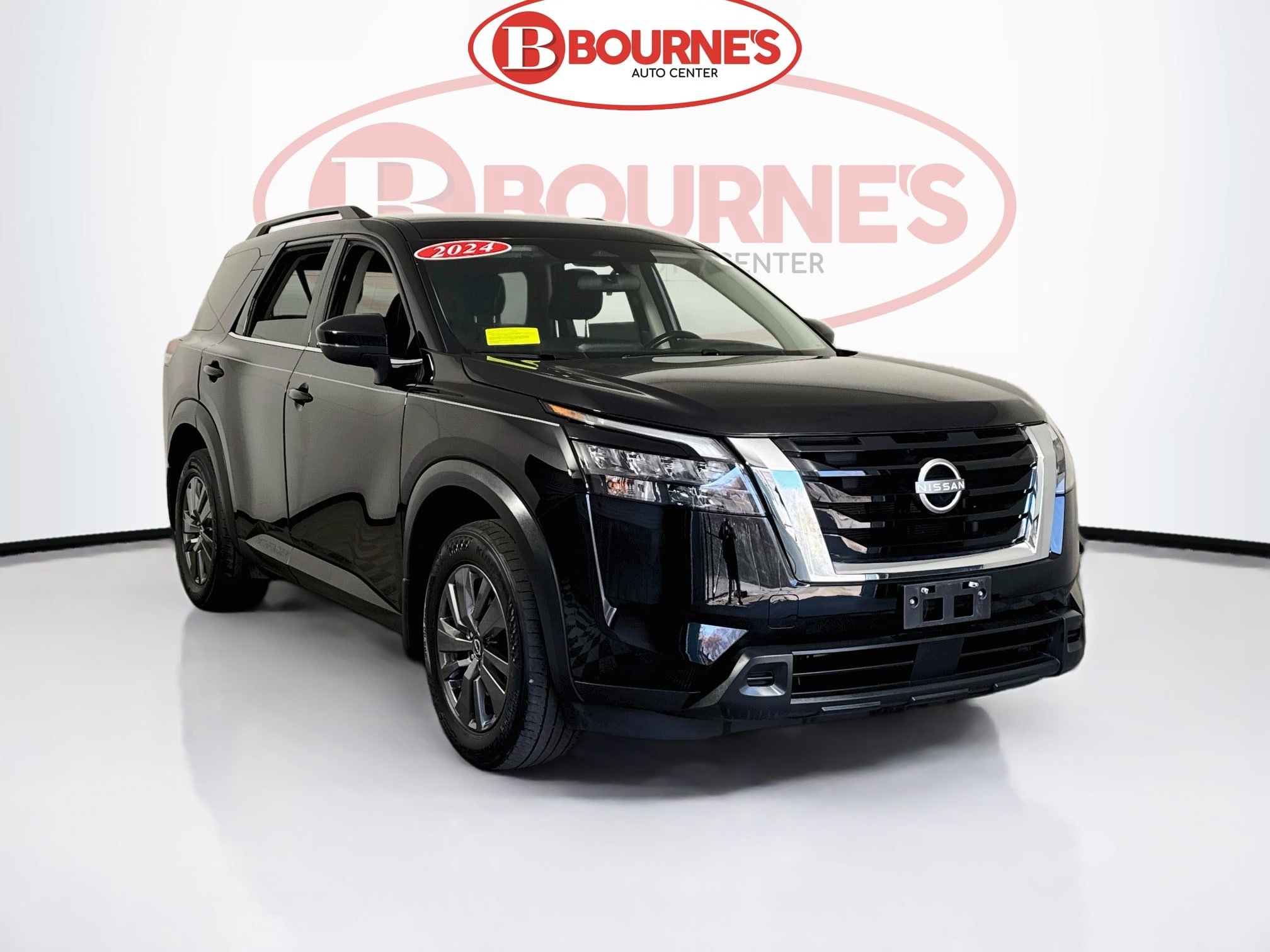 Used 2024 Nissan Pathfinder SV