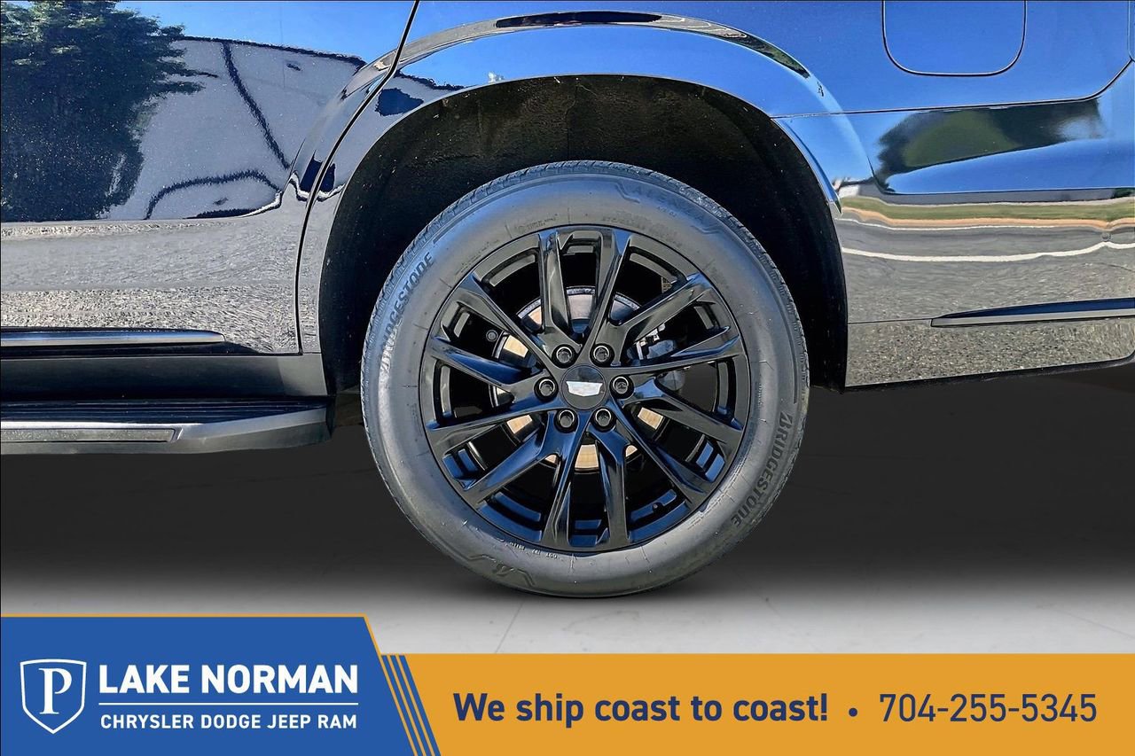 Used 2021 Cadillac Escalade Premium Luxury w/ LPO, Illumination Package AWD/4WD image 36