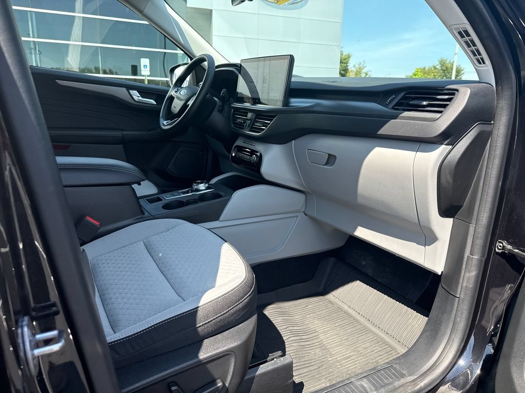 Used 2023 Ford Escape Active w/ Tech Pack #2 AWD/4WD image 34