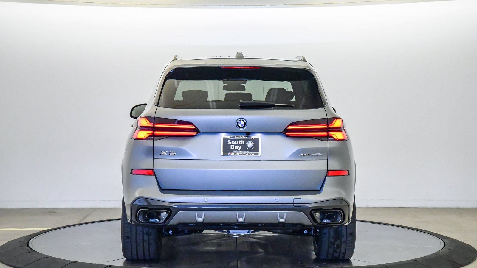 New 2026 BMW X5 xDrive50e AWD/4WD image 3