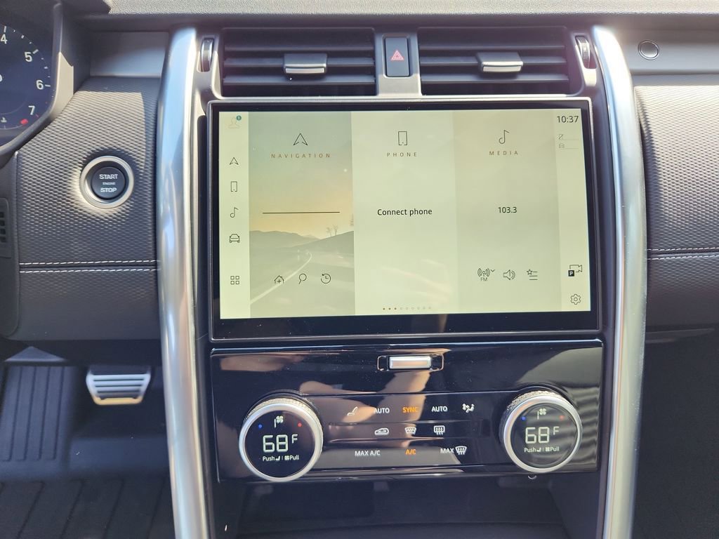 New 2026 Land Rover Discovery Limited Edition AWD/4WD image 17