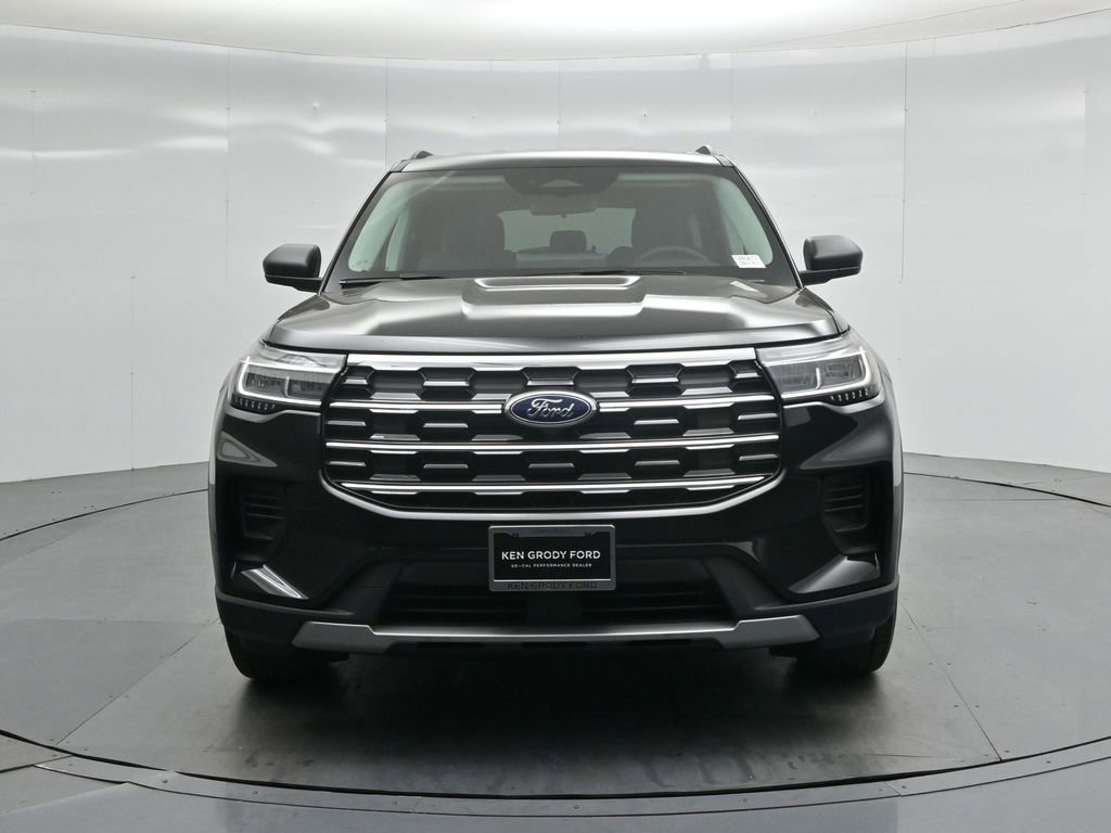 New 2026 Ford Explorer Active RWD image 24