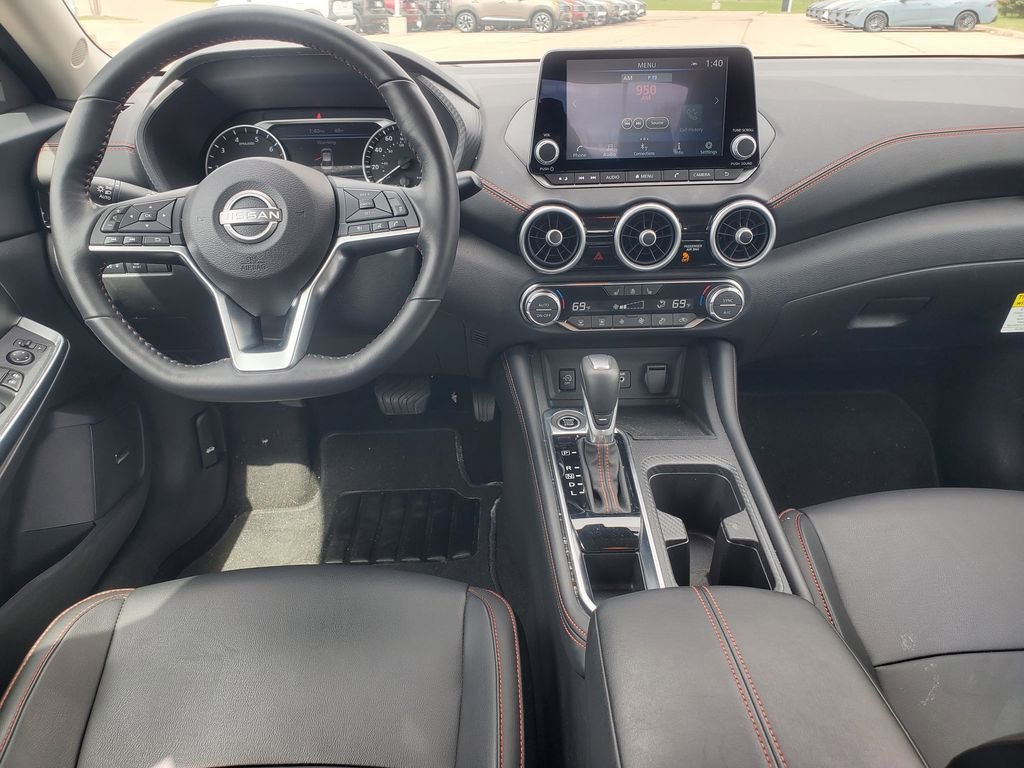 Used 2024 Nissan Sentra SR w/ SR Premium Package image 28