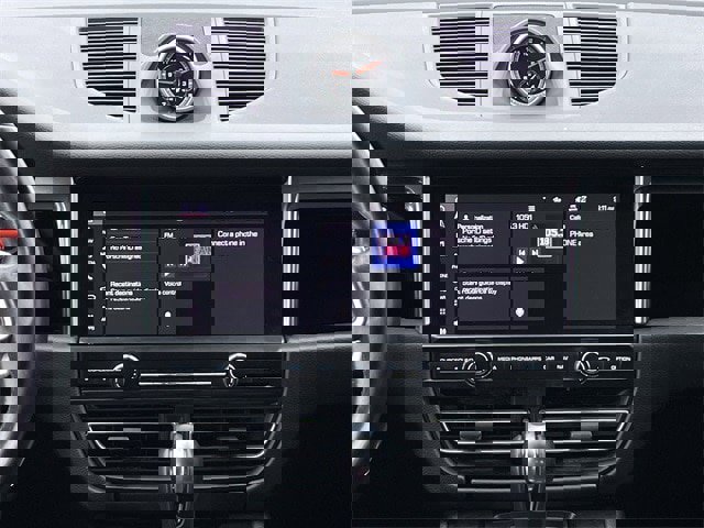 Used 2021 Porsche Macan image 15