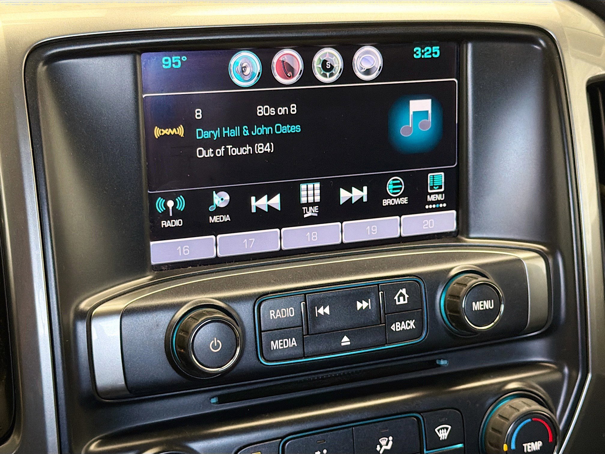 Used 2016 Chevrolet Silverado 2500 LT image 9