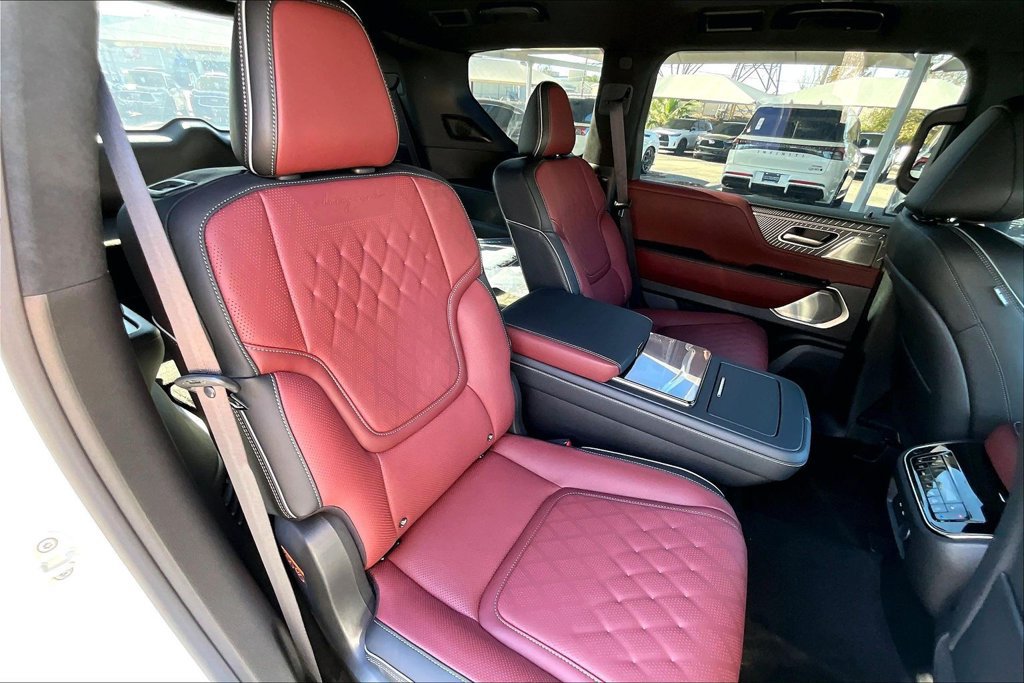 Certified 2026 INFINITI QX80 Autograph w/ Premium Cargo Package AWD/4WD image 15