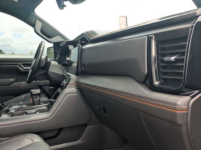 Used 2023 GMC Sierra 1500 AT4 w/ Technology Package AWD/4WD image 34