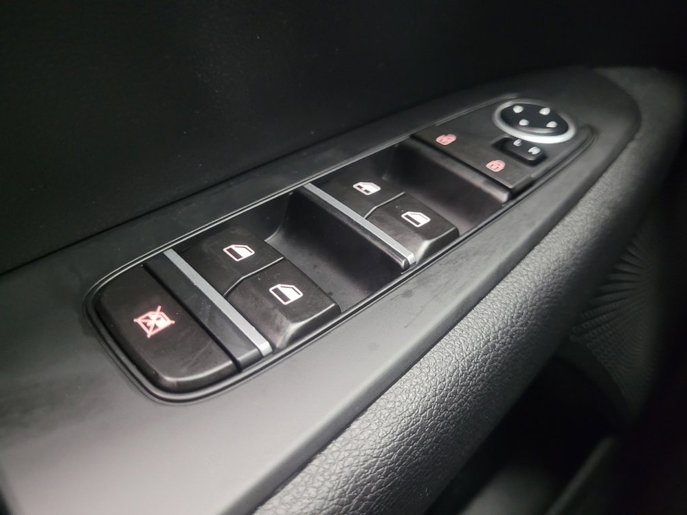 Used 2023 Kia Forte LXS image 27