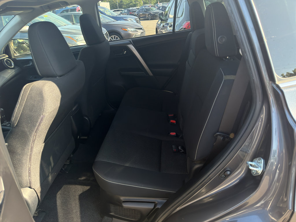 Certified 2016 Toyota RAV4 XLE AWD/4WD image 7