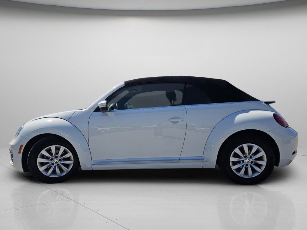 Used 2019 Volkswagen Beetle 2.0T S FWD image 18