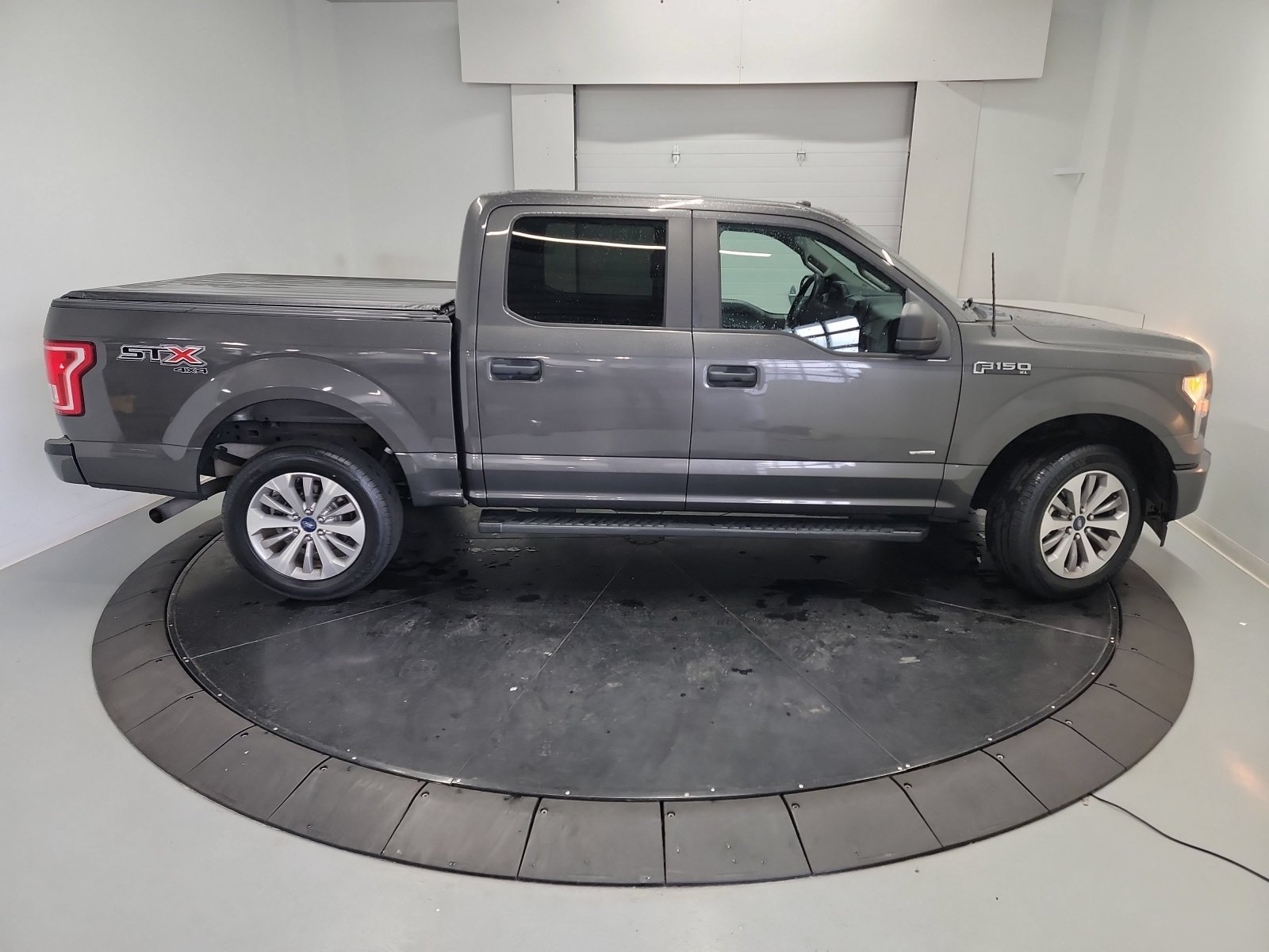 Used 2017 Ford F150 XL w/ Equipment Group 101A Mid AWD/4WD image 11