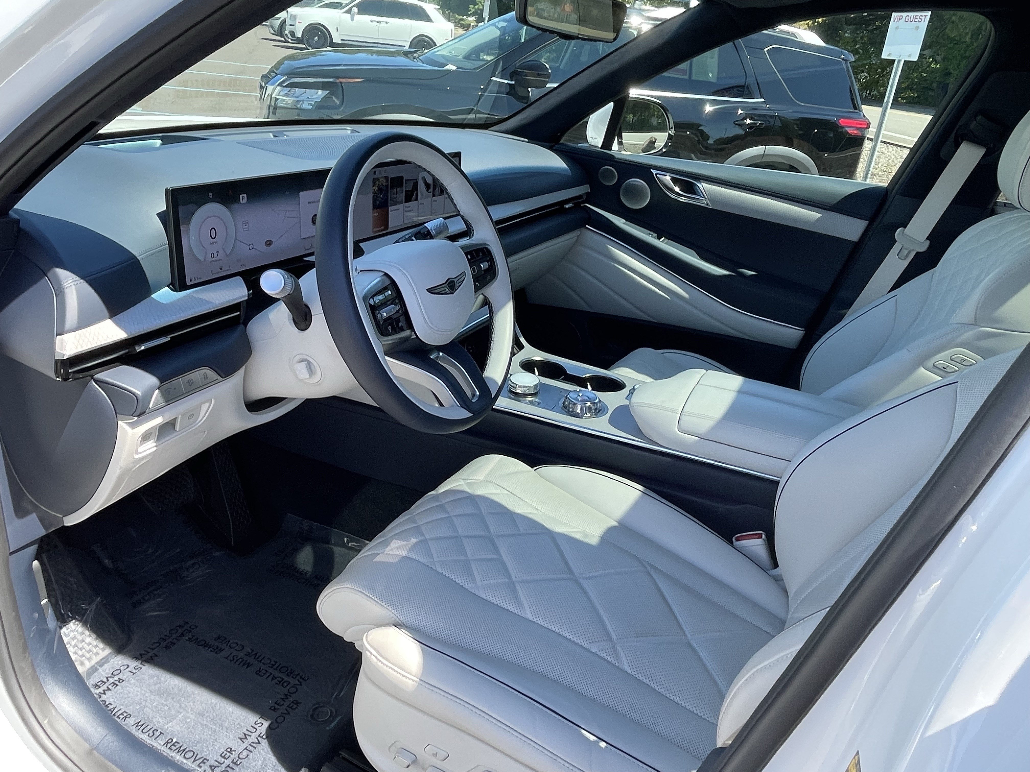 Used 2025 Genesis GV80 3.5T Prestige AWD/4WD image 10