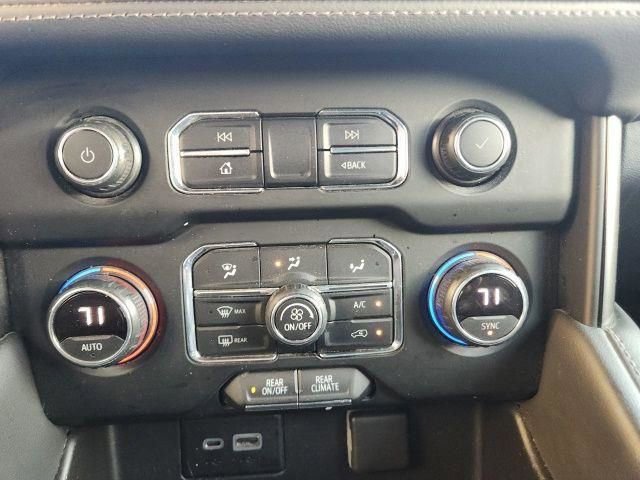 Used 2021 Chevrolet Suburban LS image 25