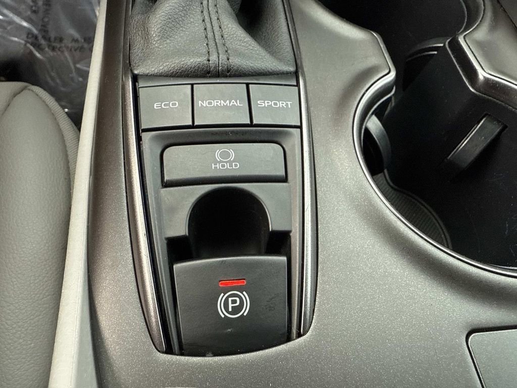 Used 2024 Toyota Camry XSE image 33