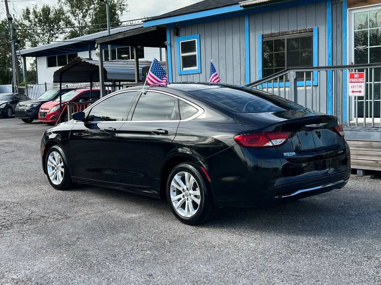 Used 2015 Chrysler 200 Limited image 8