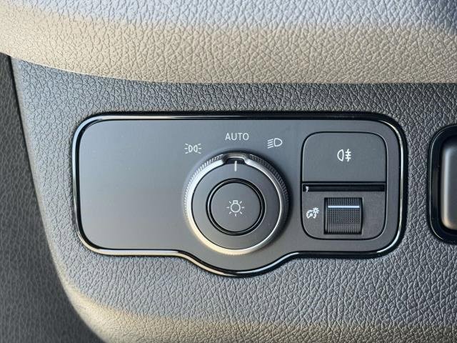 New 2025 Mercedes-Benz Sprinter 2500 image 18