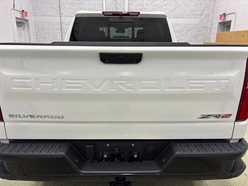 Used 2024 Chevrolet Silverado 1500 ZR2 AWD/4WD image 5