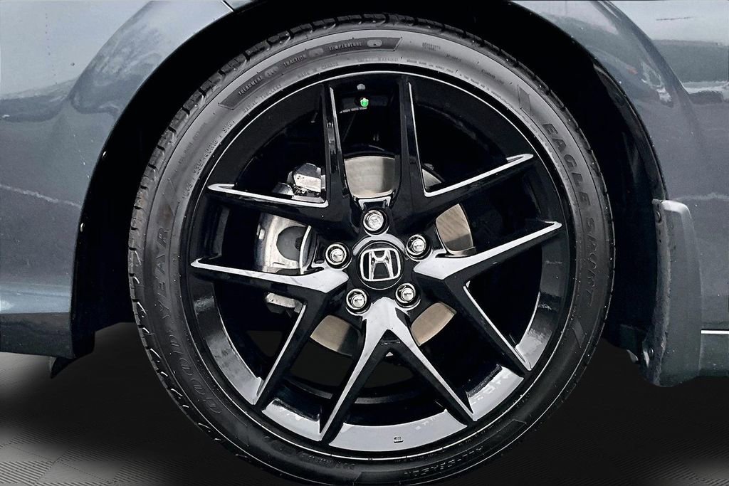 Certified 2025 Honda Civic Sport image 21
