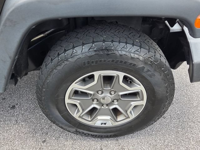 Used 2014 Jeep Wrangler Rubicon w/ Power Convenience Group AWD/4WD image 11
