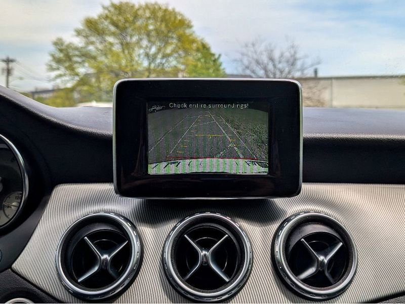 Used 2015 Mercedes-Benz GLA 250 4MATIC image 22