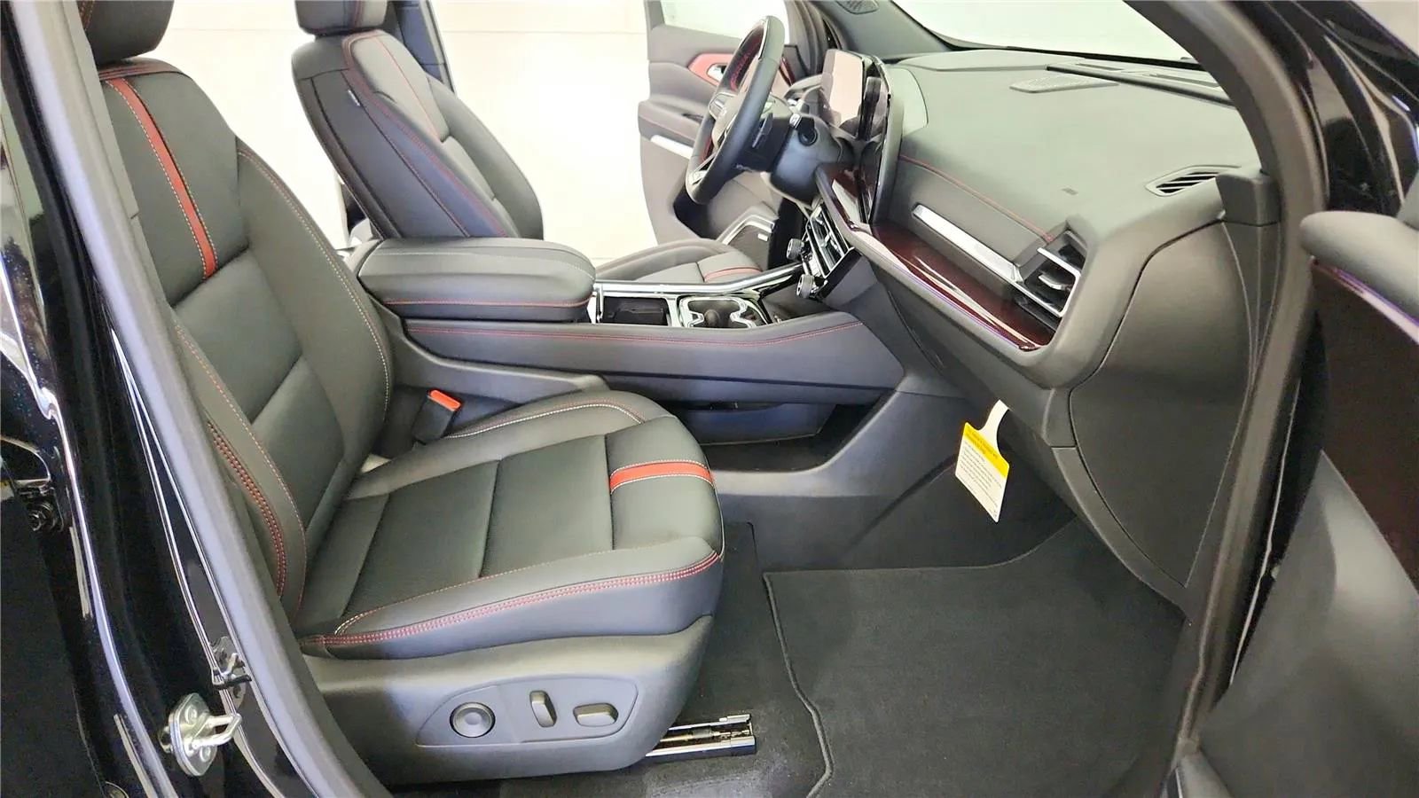 New 2026 Chevrolet Traverse RS AWD/4WD image 38