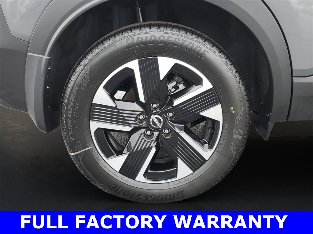 Used 2025 Nissan Kicks SV w/ SV Premium Package image 5